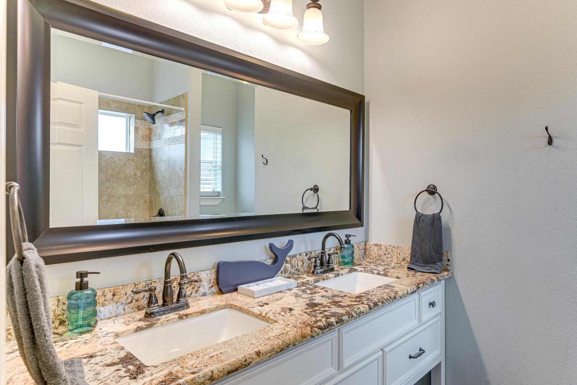 Large Group Gulf Retreat, Steps To Surfside Beach! Exterior foto